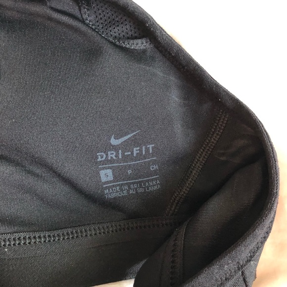 nike sports bra - Picture 3 of 3